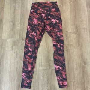 Lululemon leggings size 6